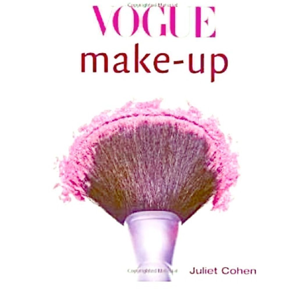 VOUGE Make-up book. 